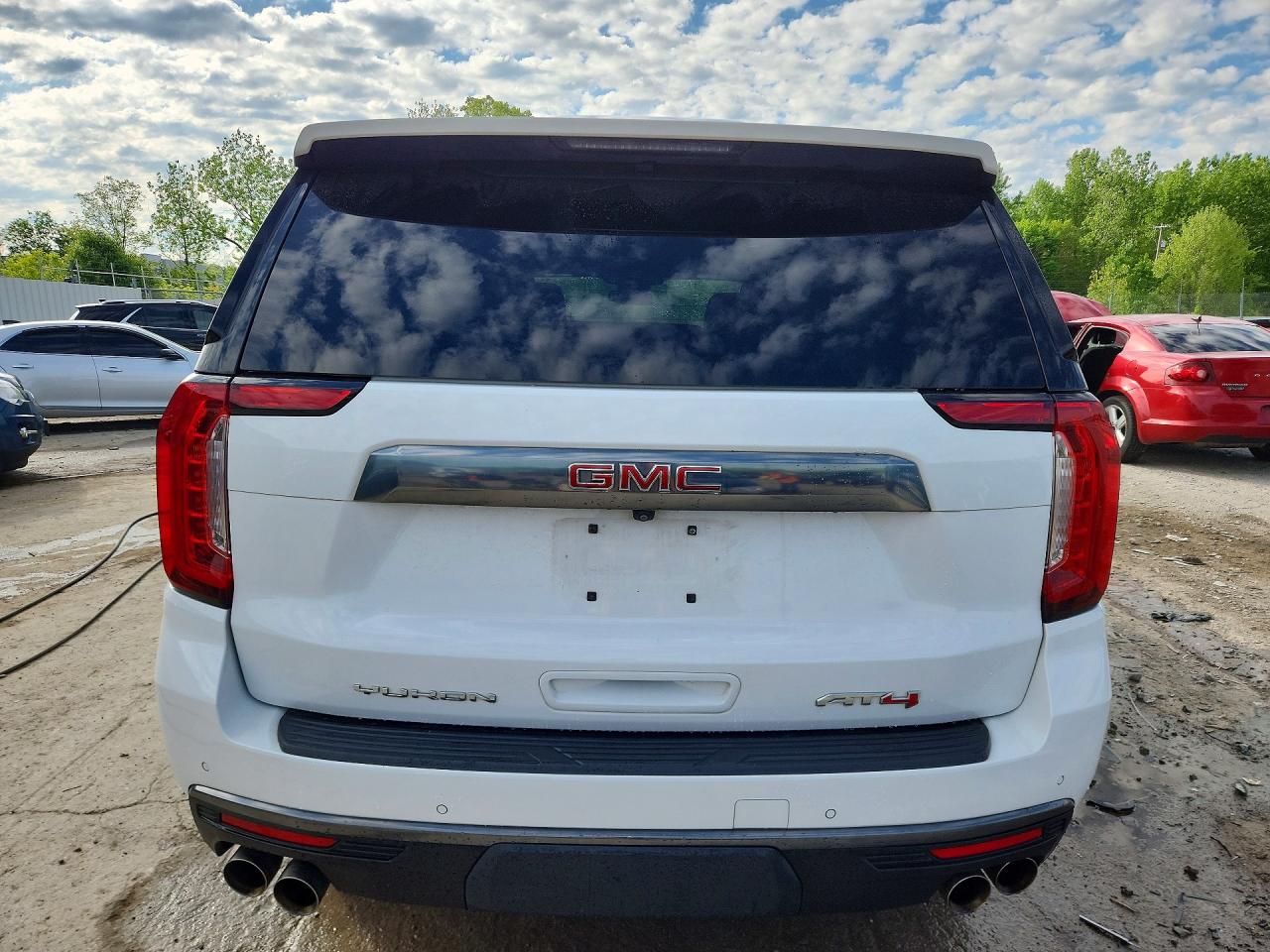 GMC Yukon At4