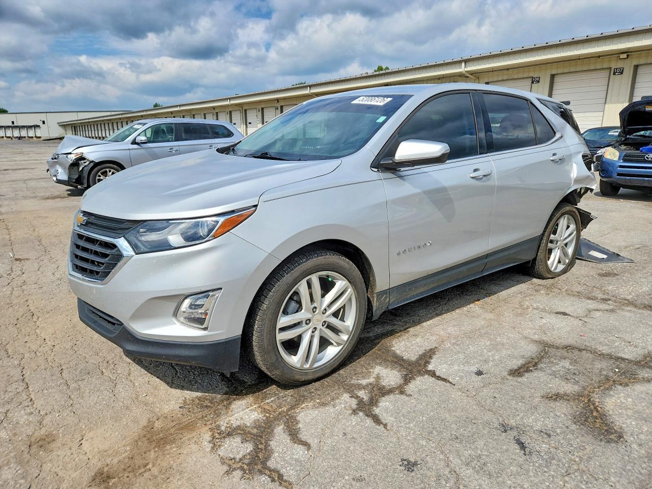 Salvage Chevrolet Equinox Image