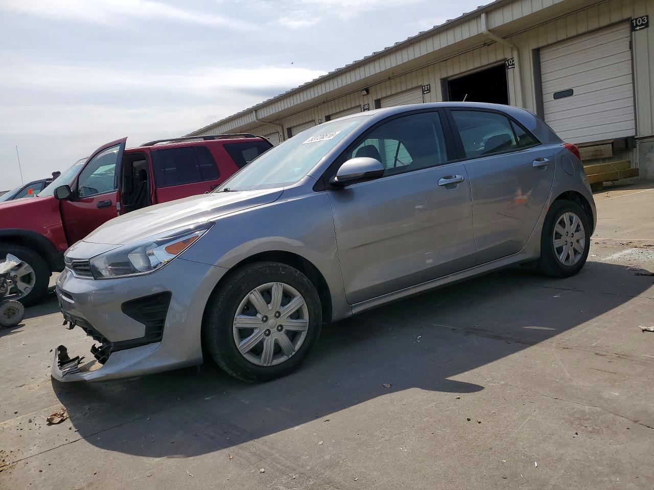 Salvage Kia Rio Image
