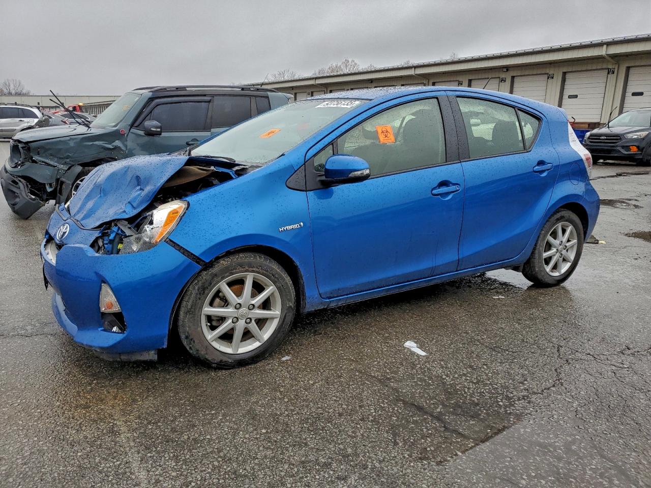 Salvage Toyota Prius Image