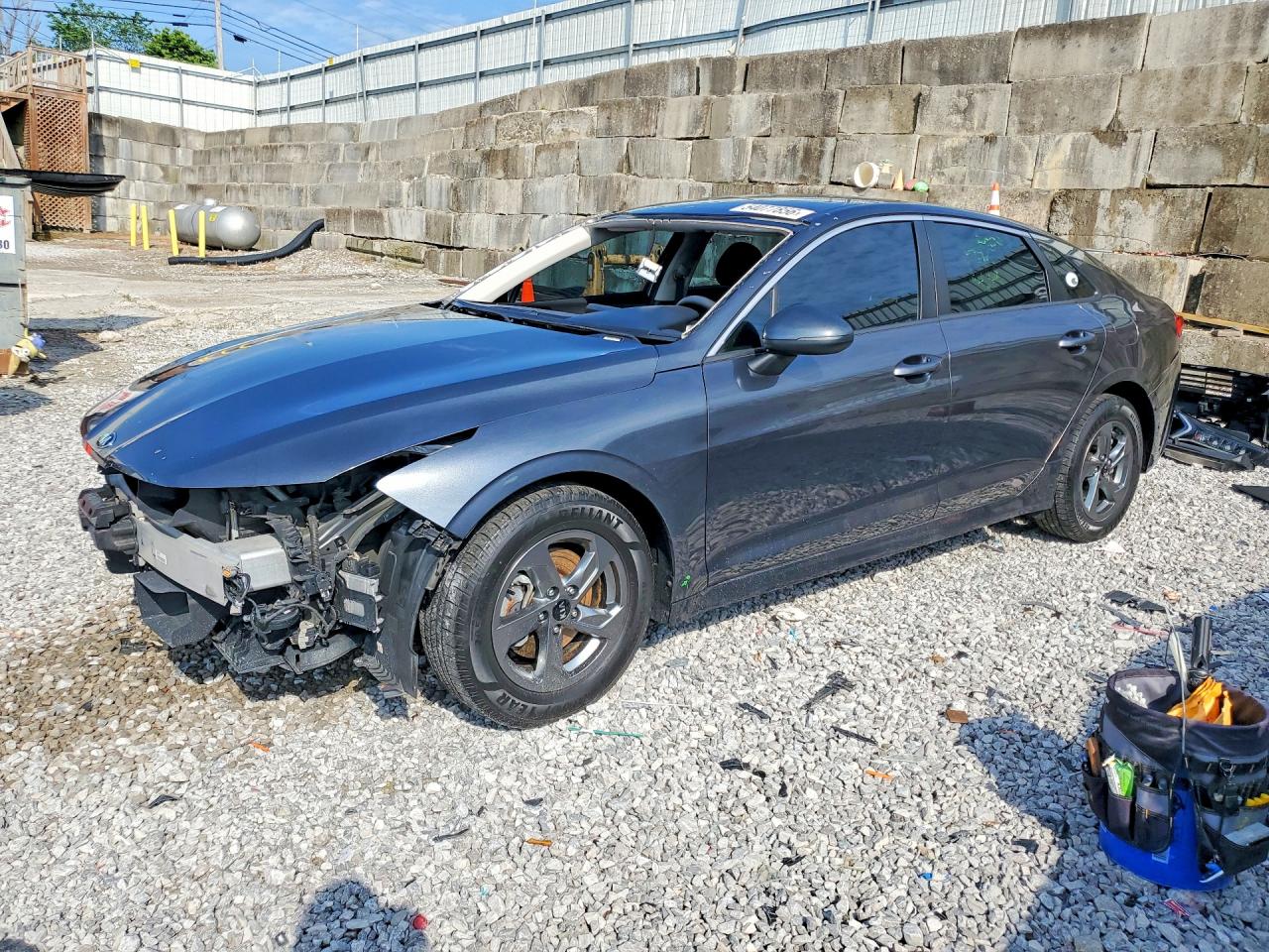 Salvage Kia K5 Image