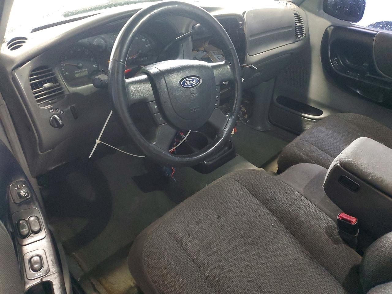 Ford Ranger Super Cab