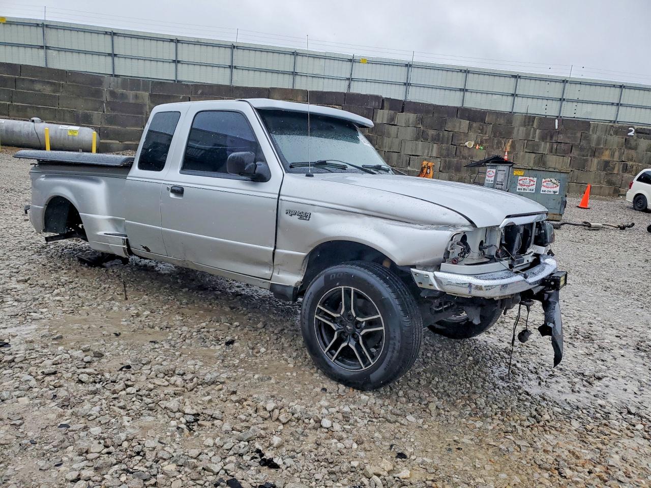 Ford Ranger Super Cab