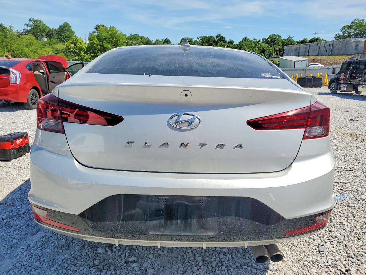 Hyundai ELANTRA Sel