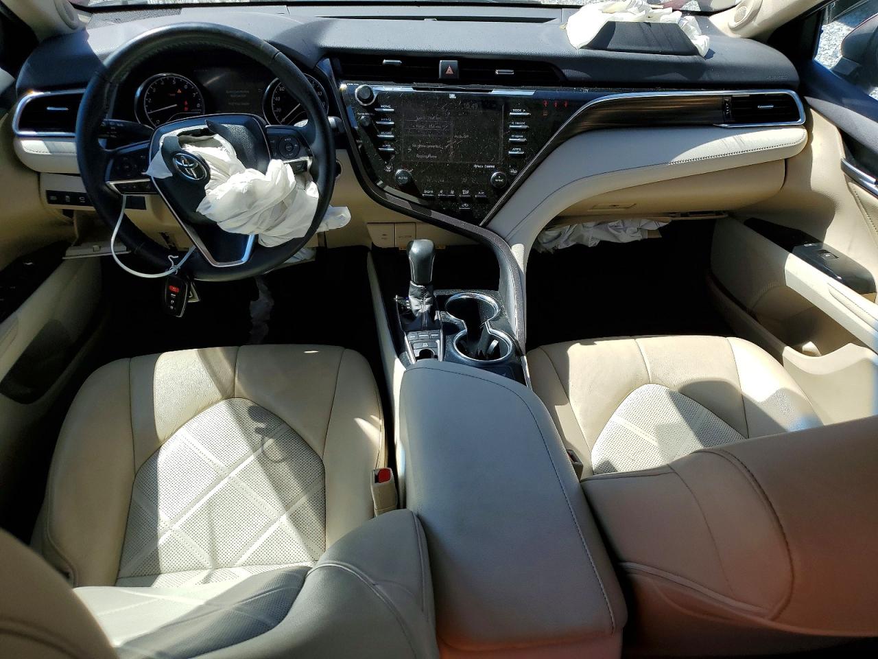 Toyota Camry Xle