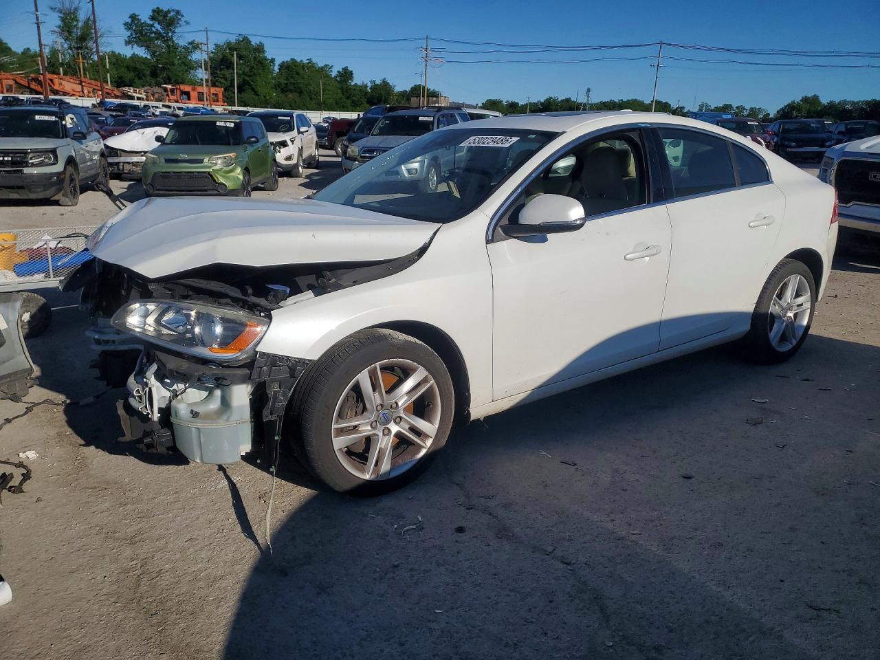 Salvage Volvo S60 Image