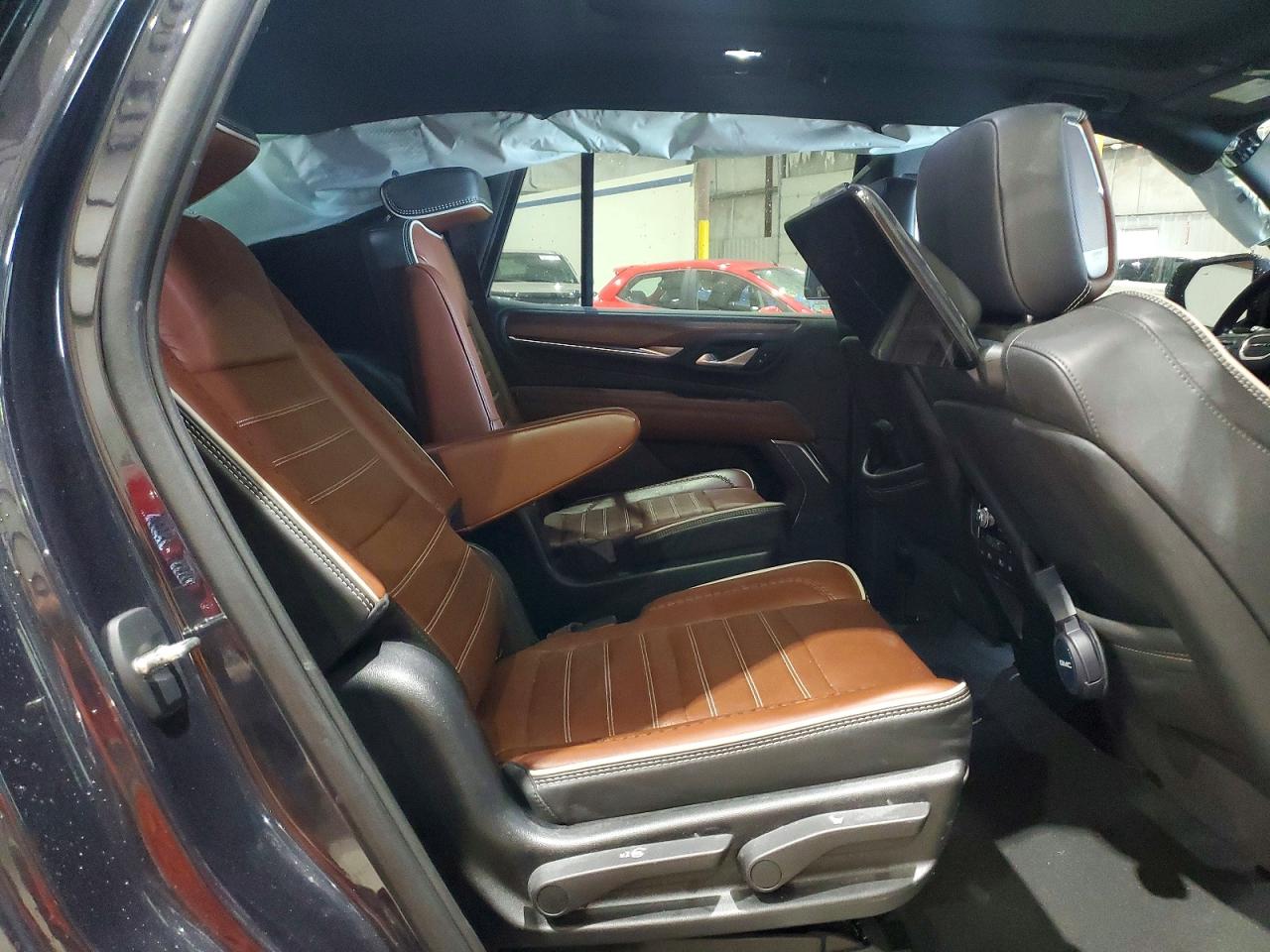 GMC Yukon Denali Ultimate