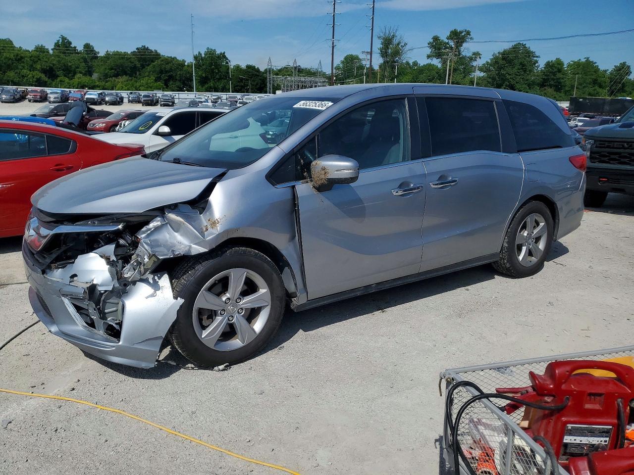 Salvage Honda Odyssey Image