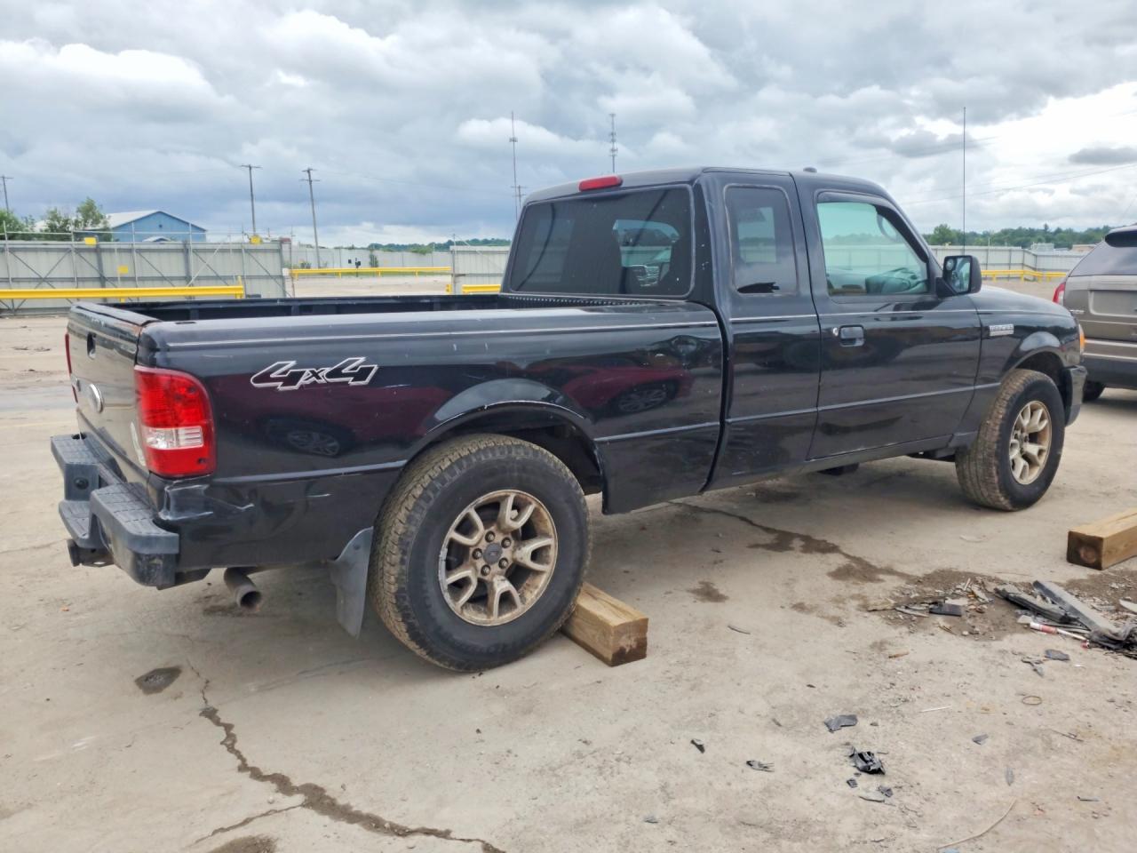 Ford Ranger Super Cab