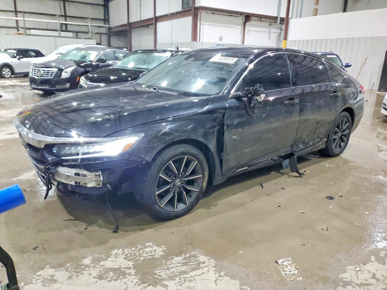 Salvage Honda Accord Image