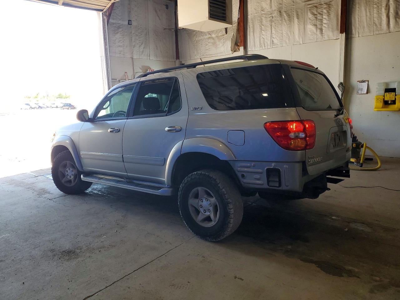 Toyota Sequoia Sr5