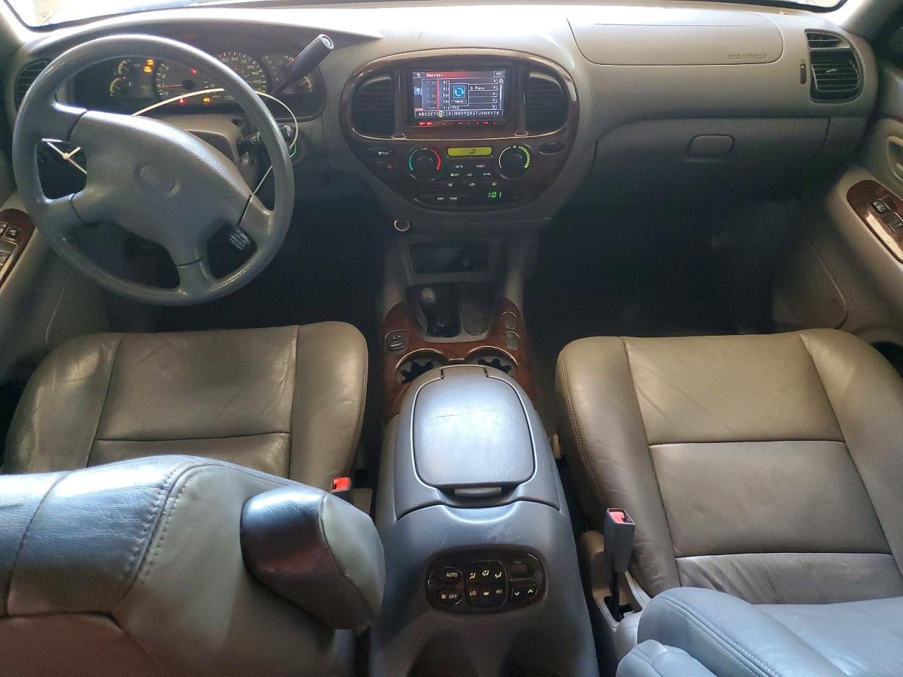 Toyota Sequoia Sr5