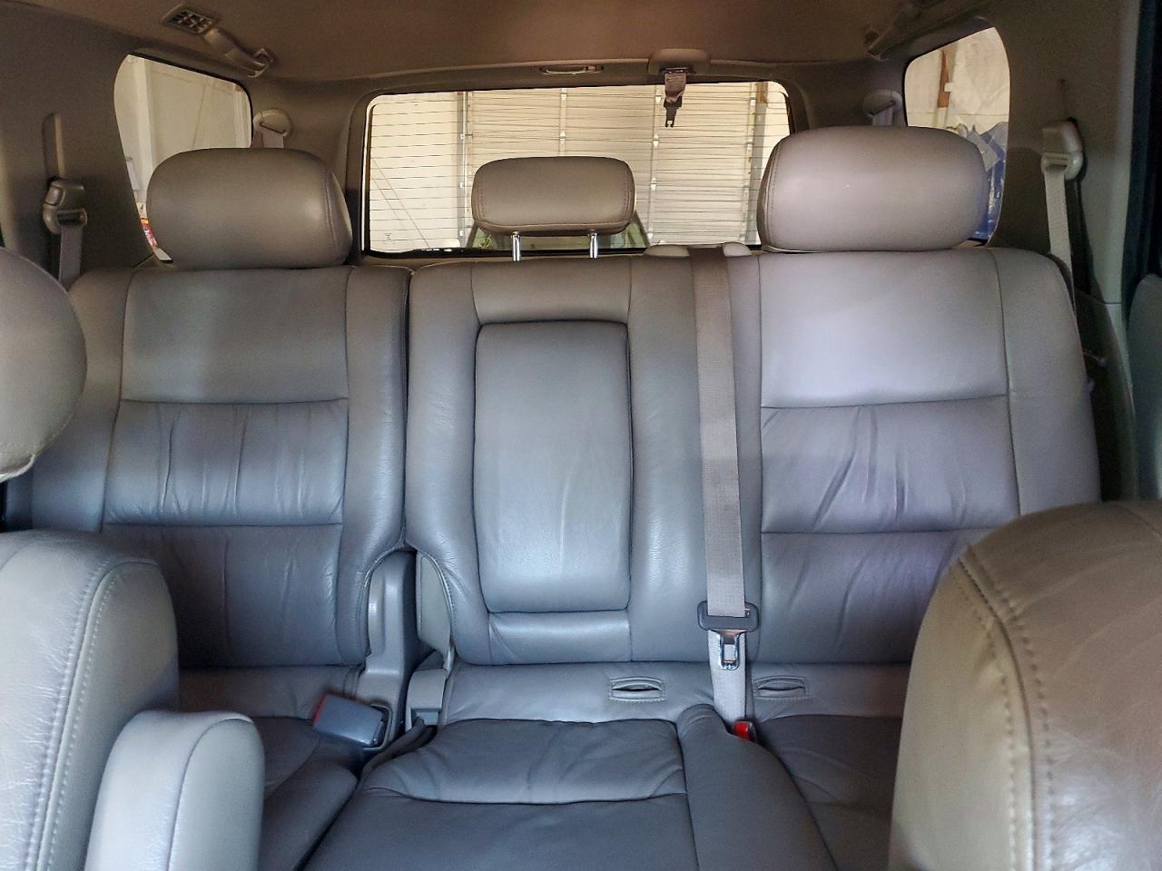 Toyota Sequoia Sr5