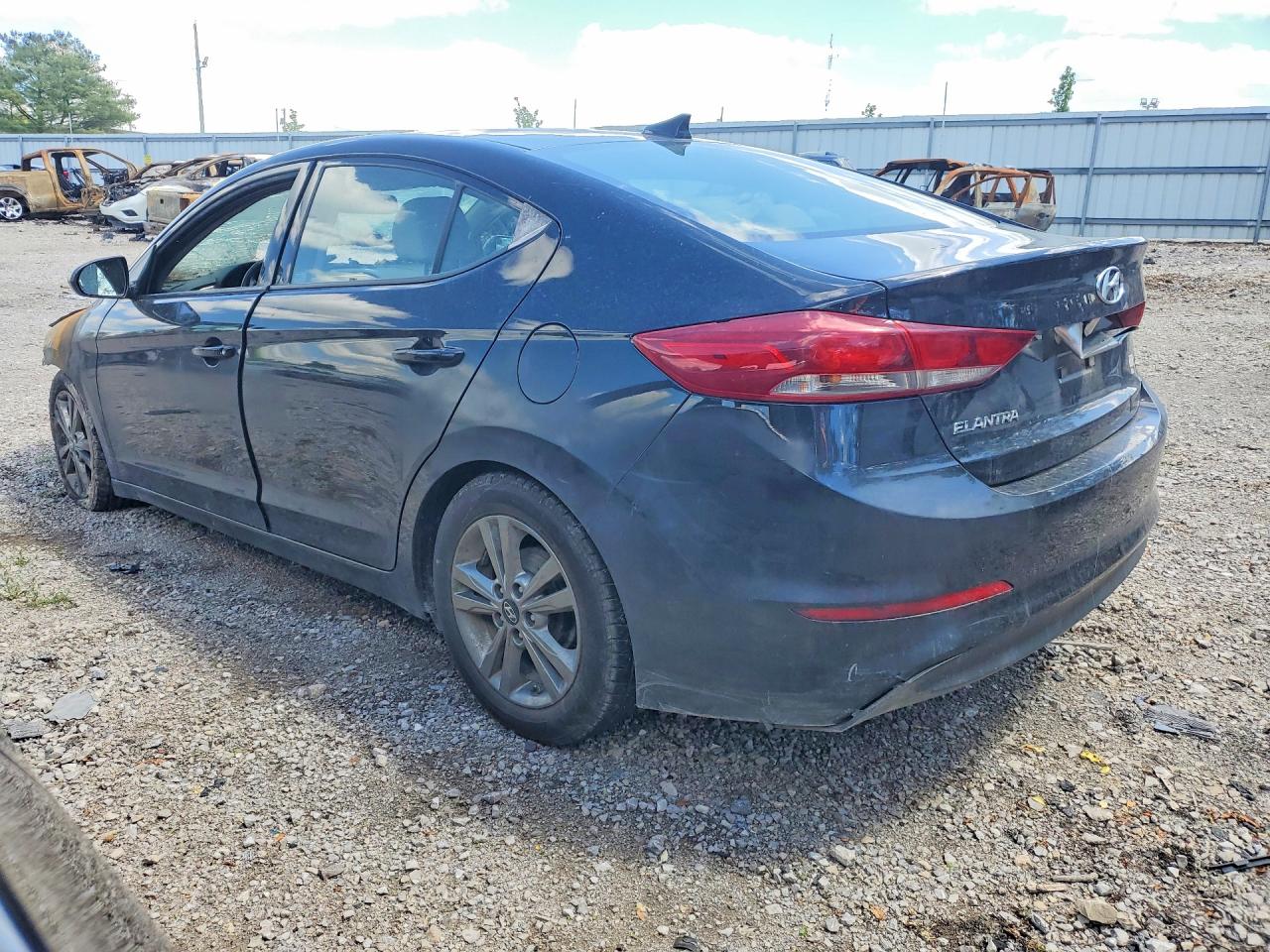 Hyundai ELANTRA Value Edition