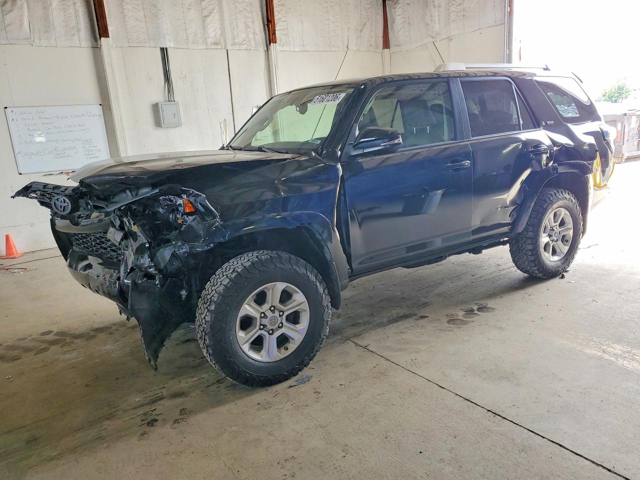 Salvage Toyota 4Runner Image