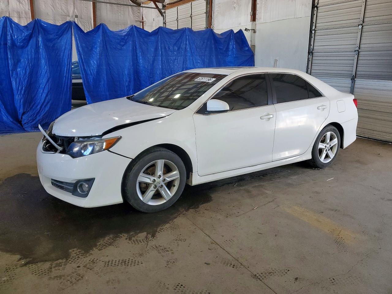 Salvage Toyota Camry Image