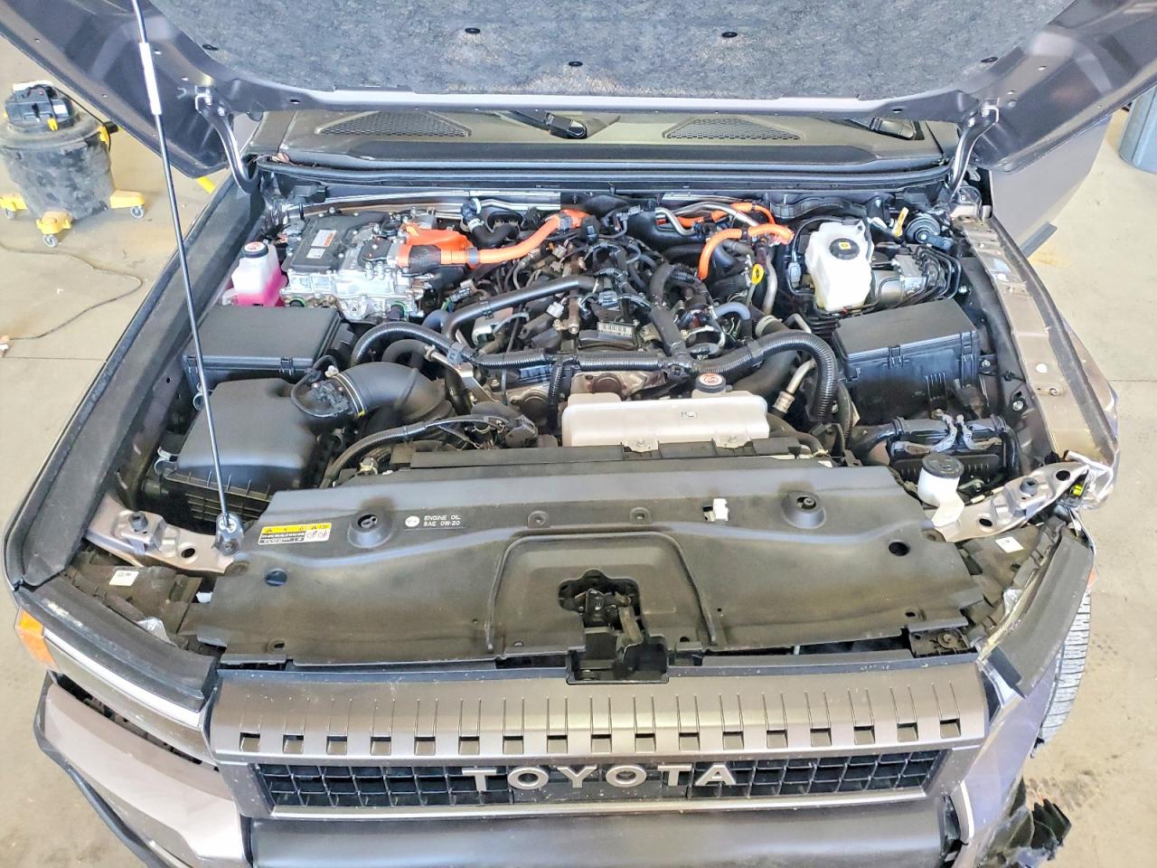 Toyota Land Cruis Base