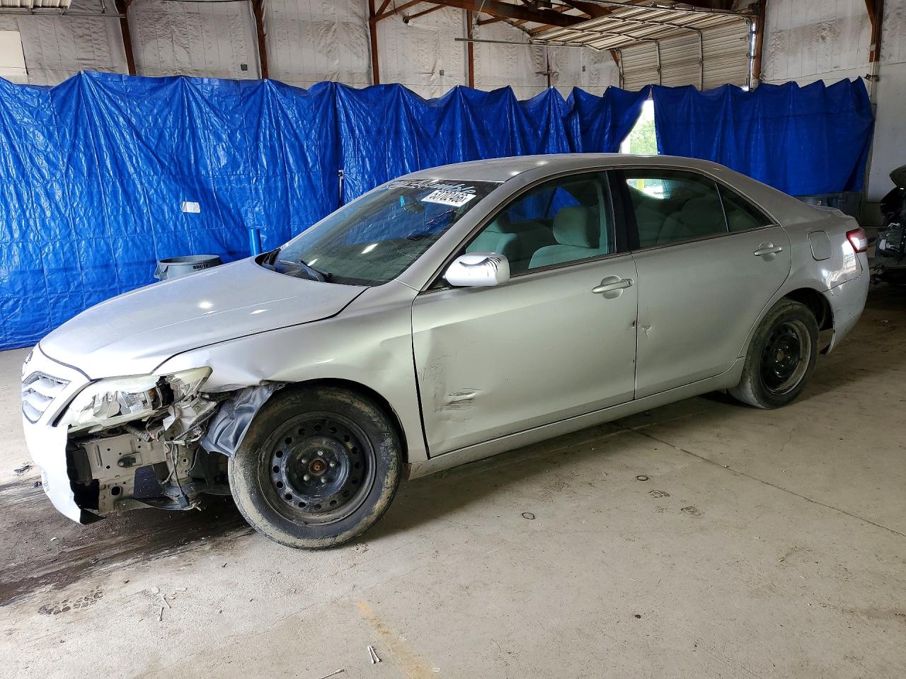 Salvage Toyota Camry Image