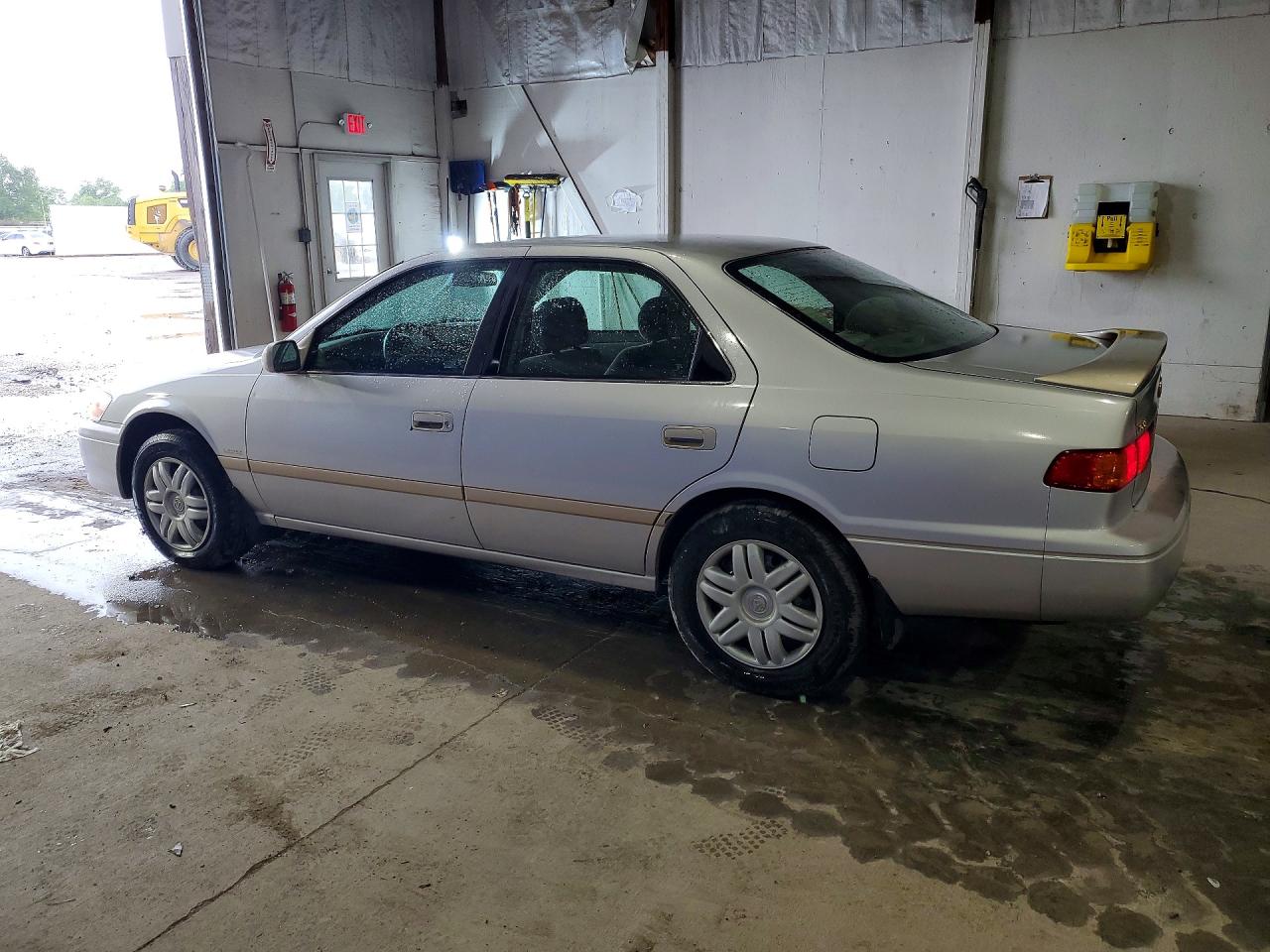 Toyota Camry Le V6
