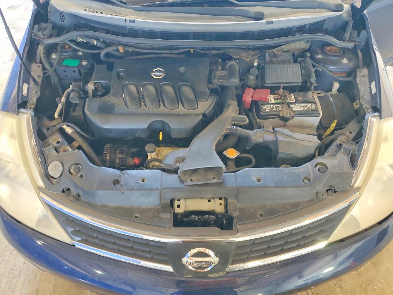 Nissan Versa 1.8 S
