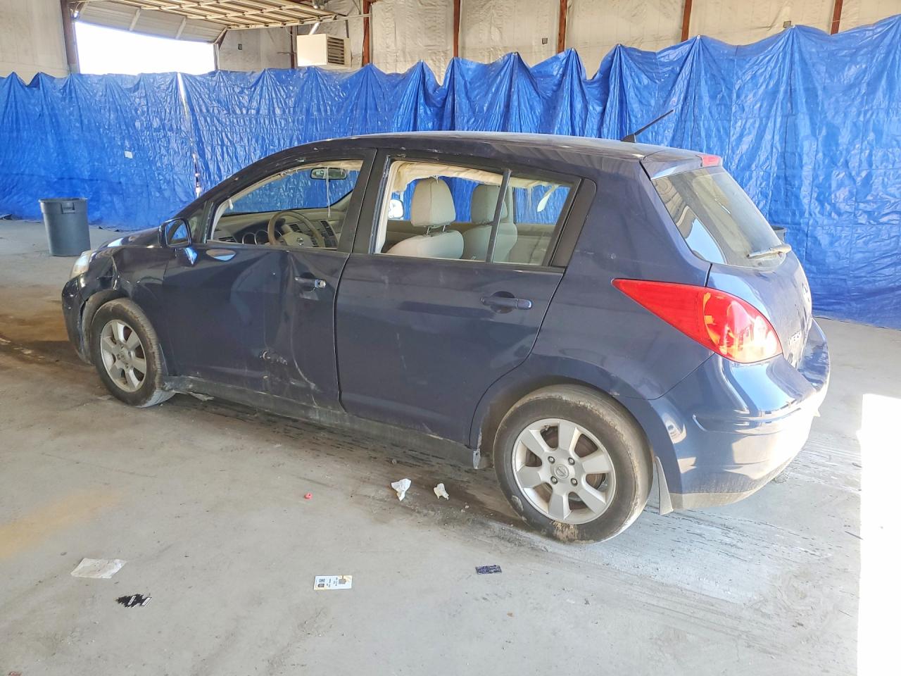 Nissan Versa 1.8 S