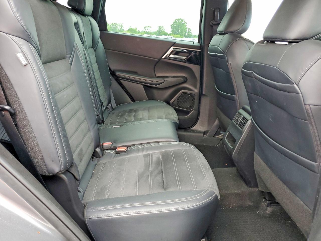 Mitsubishi Outlander Se