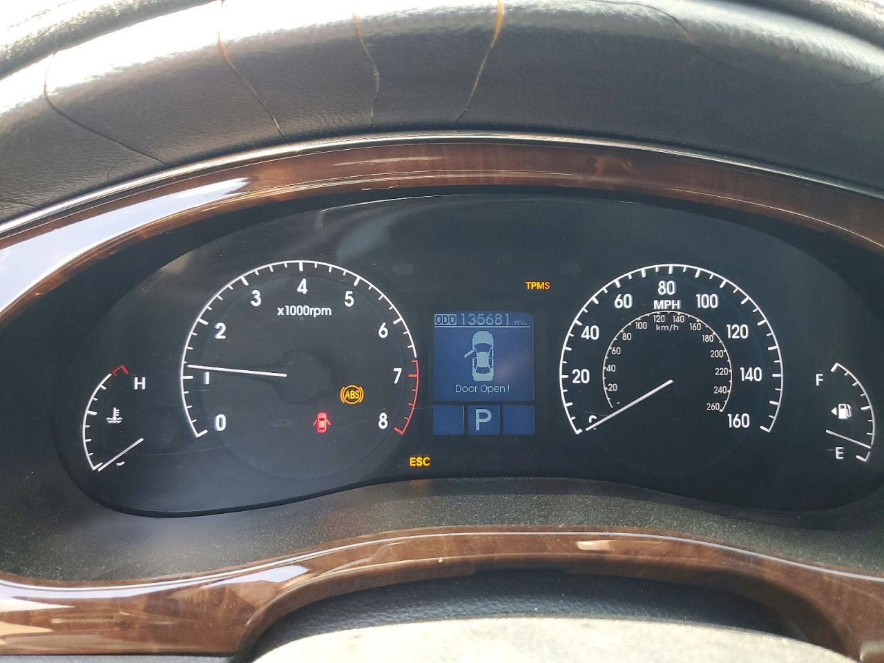 Hyundai Genesis 3.8l