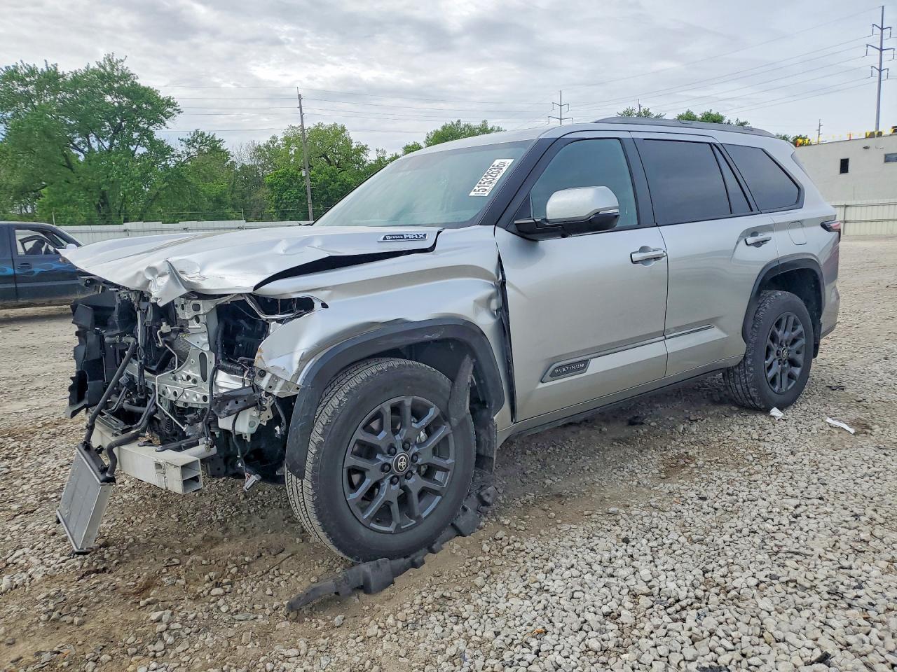 Salvage Toyota Sequoia Image