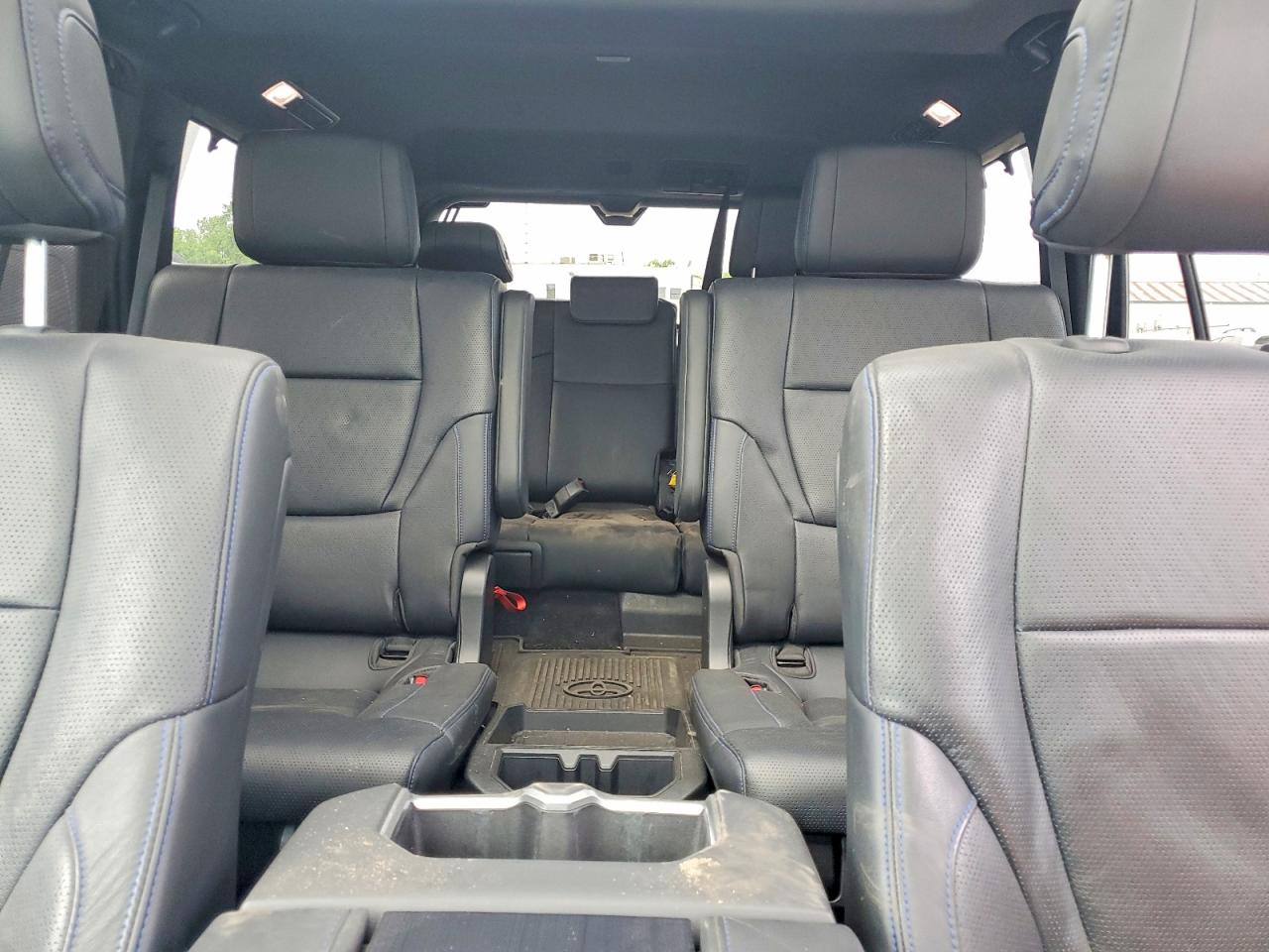 Toyota Sequoia Platinum