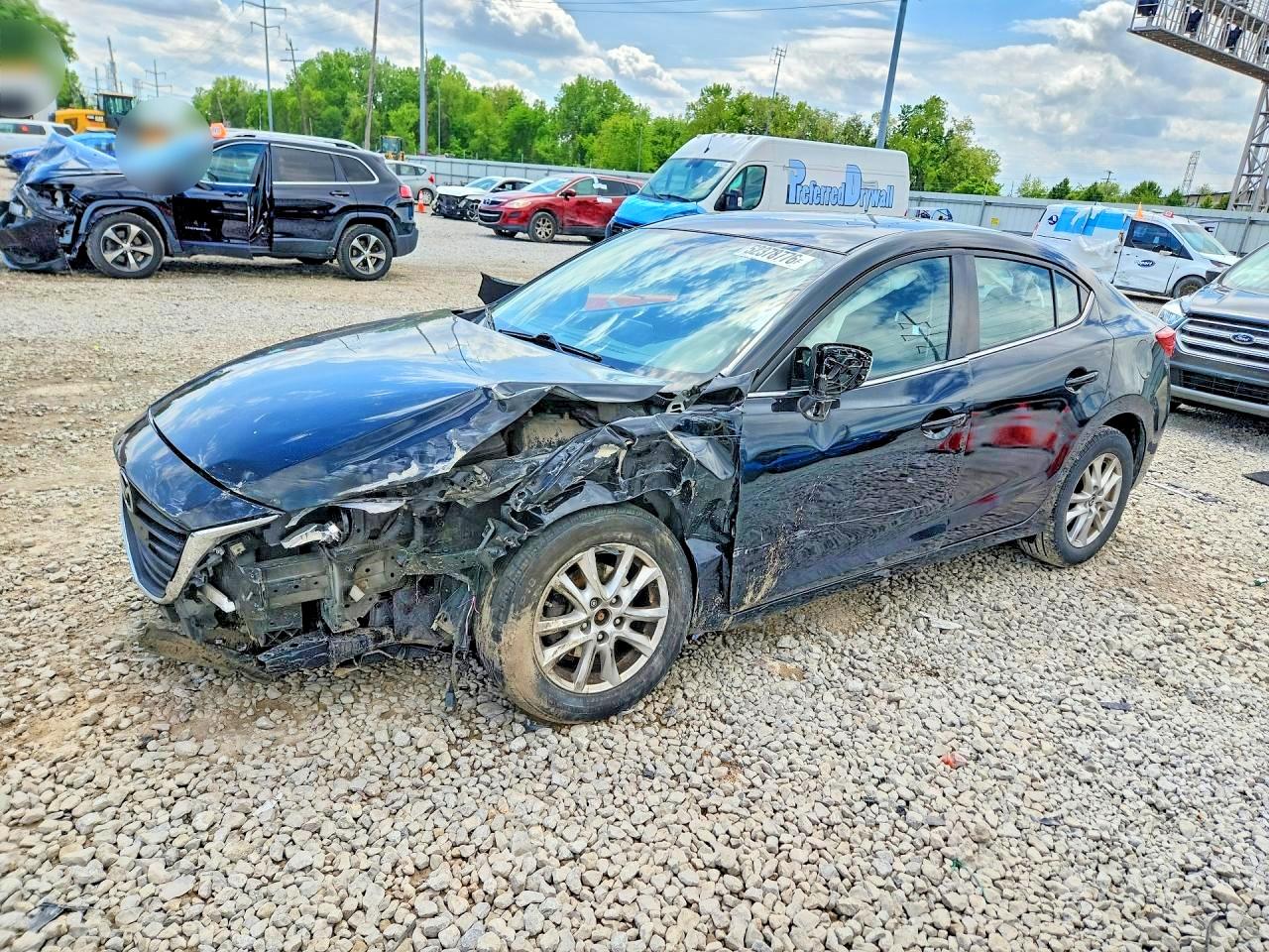 Salvage Mazda 3 Image