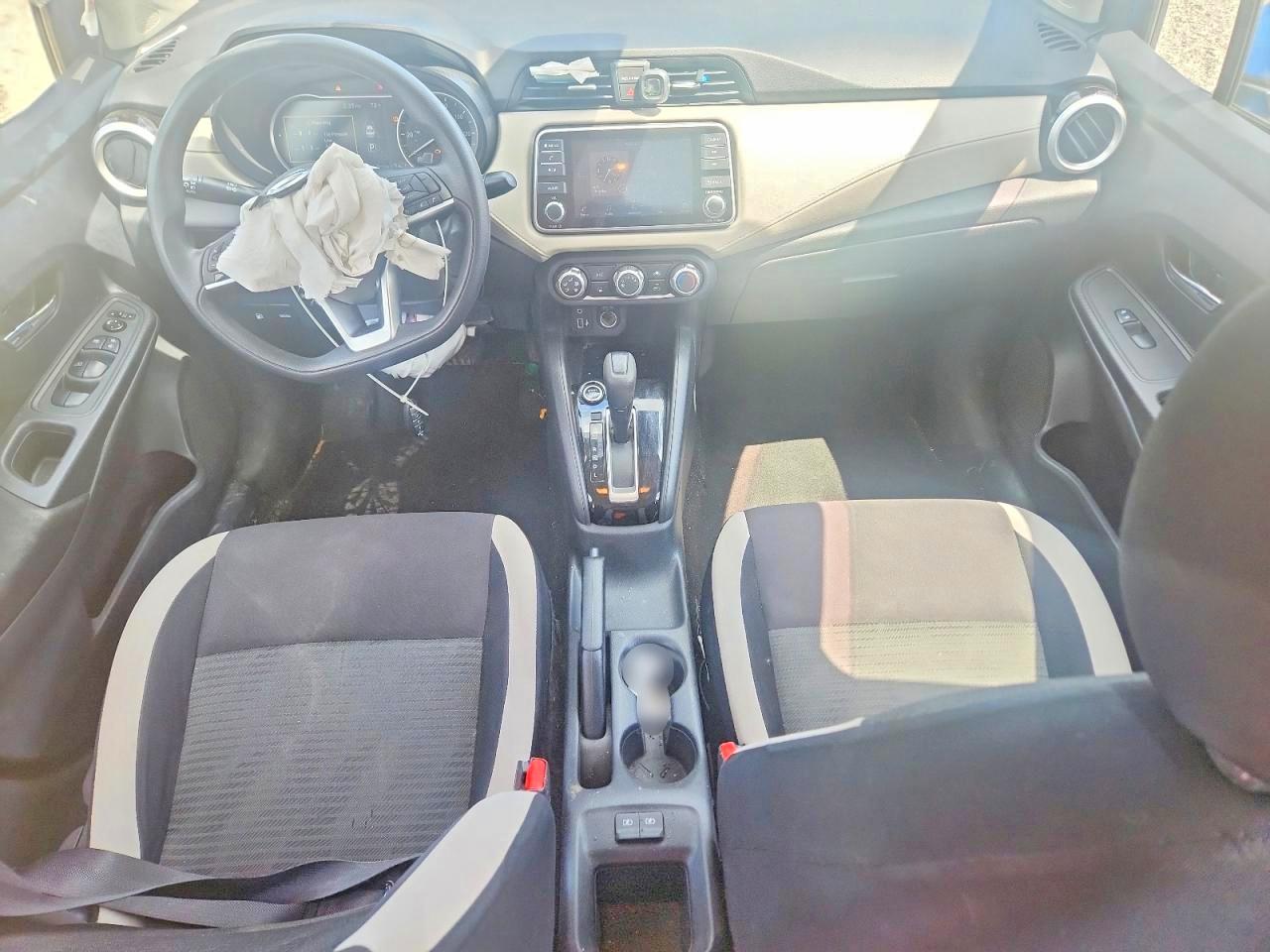 Nissan Versa Sv