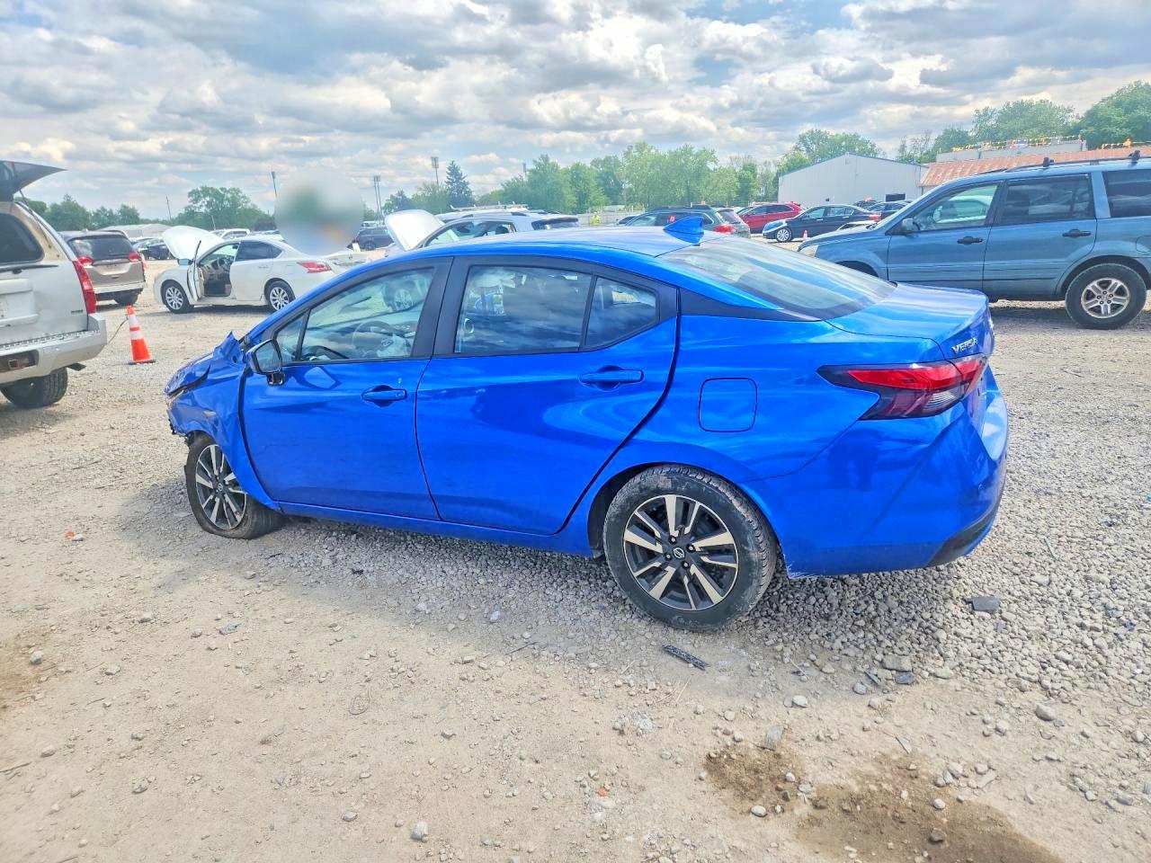 Nissan Versa Sv