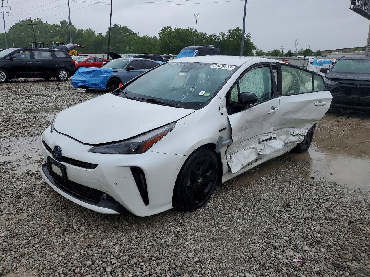 Salvage Toyota Prius Image