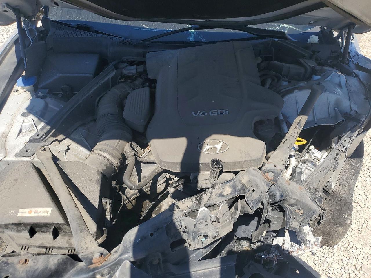 Hyundai Genesis 3.8l