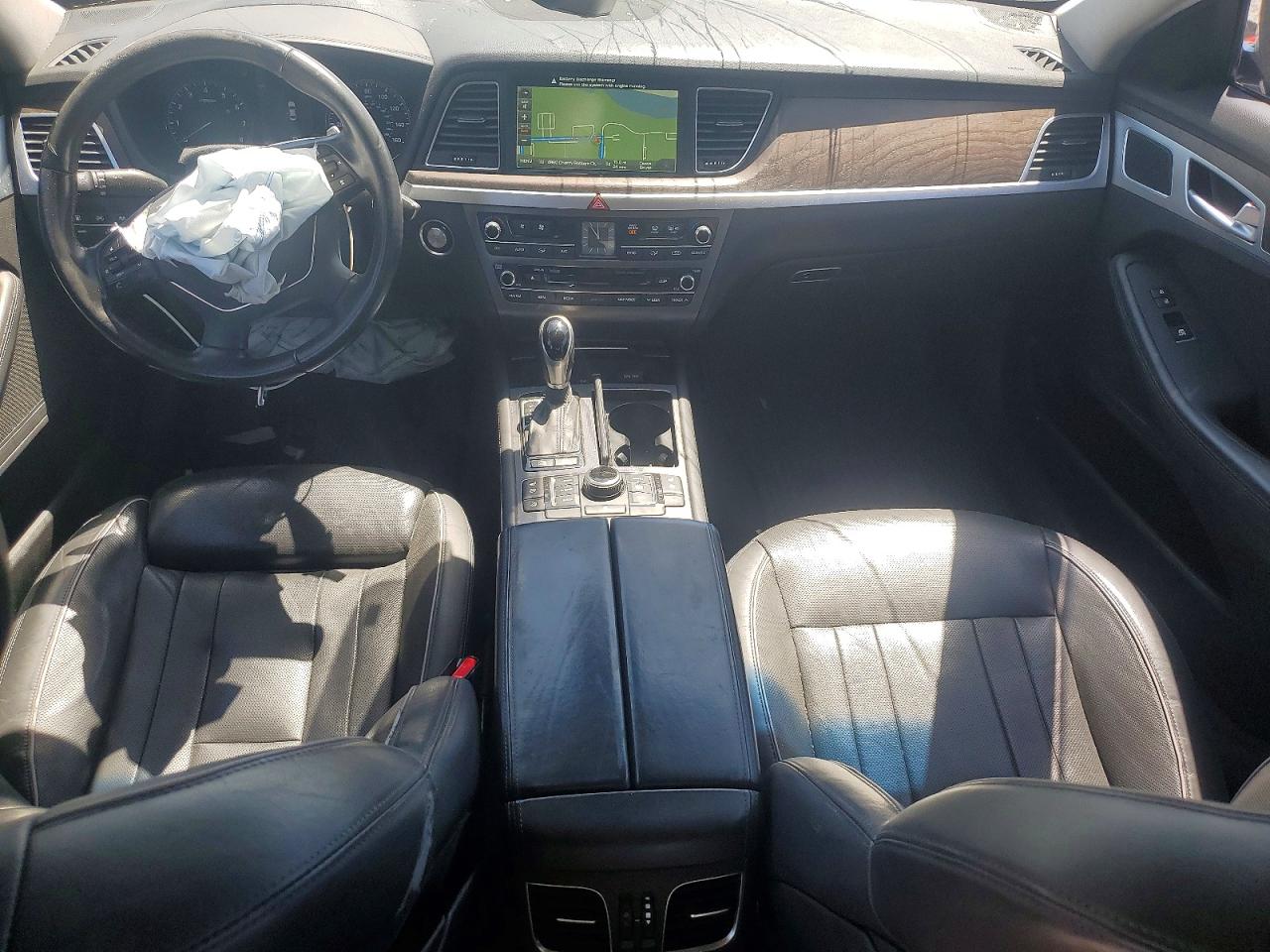 Hyundai Genesis 3.8l