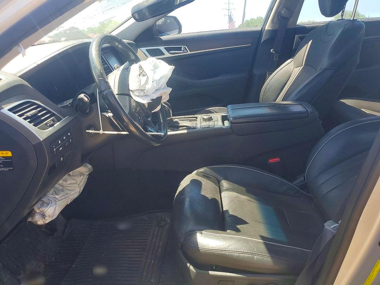 Hyundai Genesis 3.8l