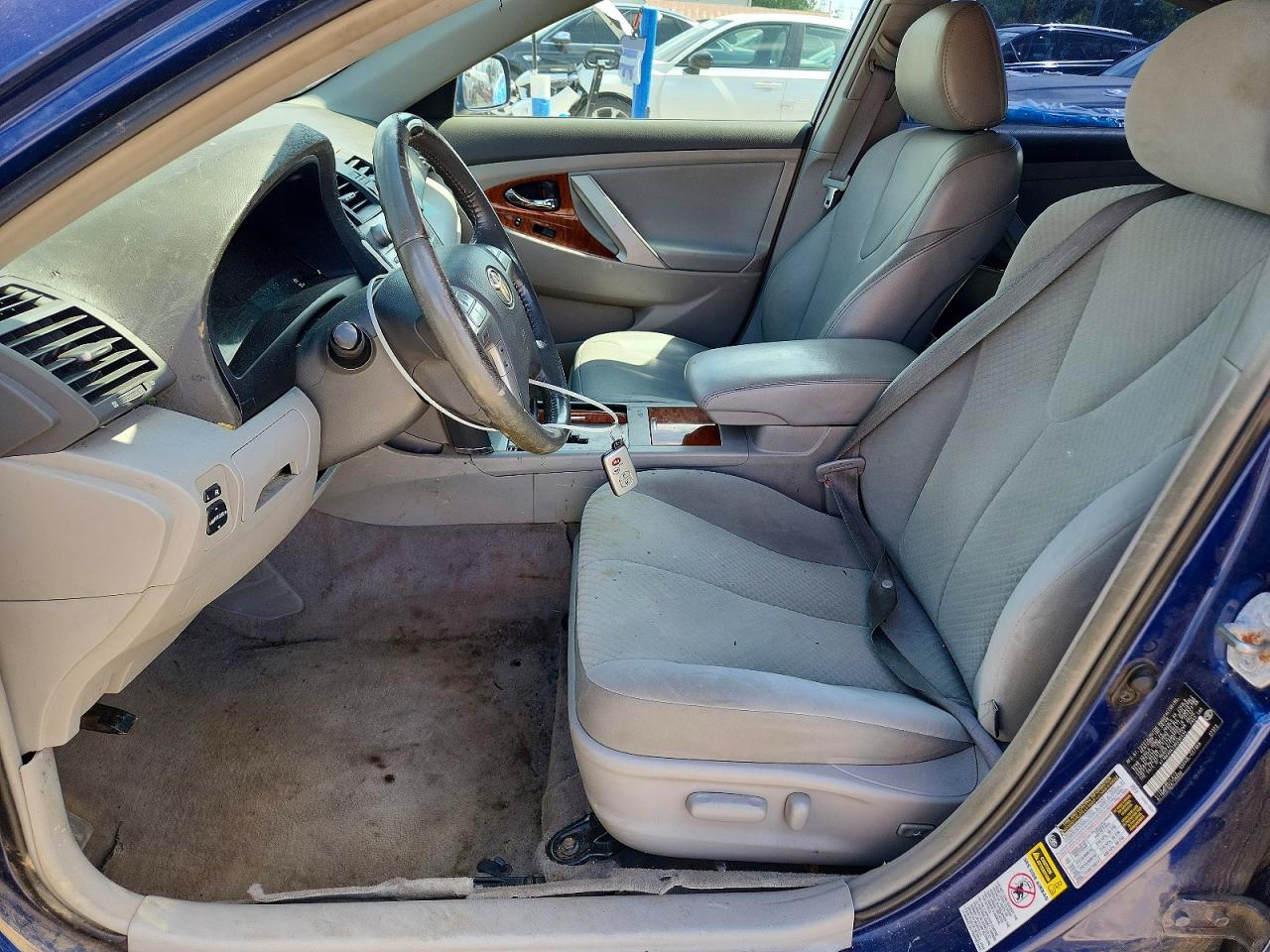 Toyota Camry Xle V6