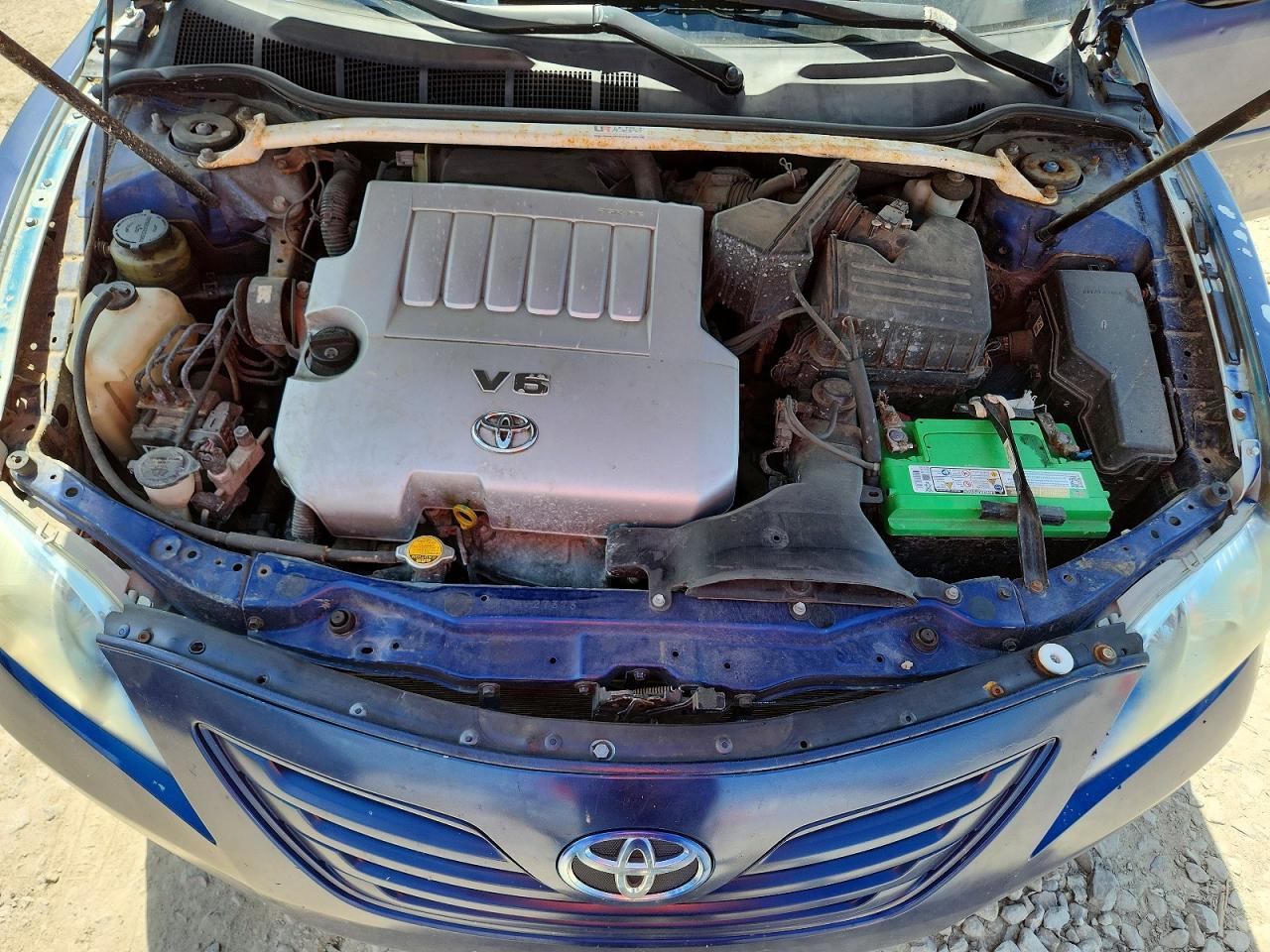 Toyota Camry Xle V6