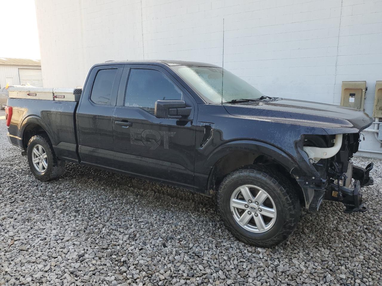 Ford F-150 Super Cab