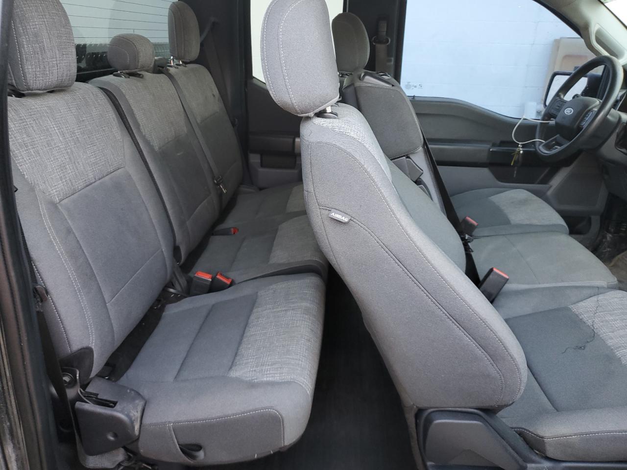 Ford F-150 Super Cab