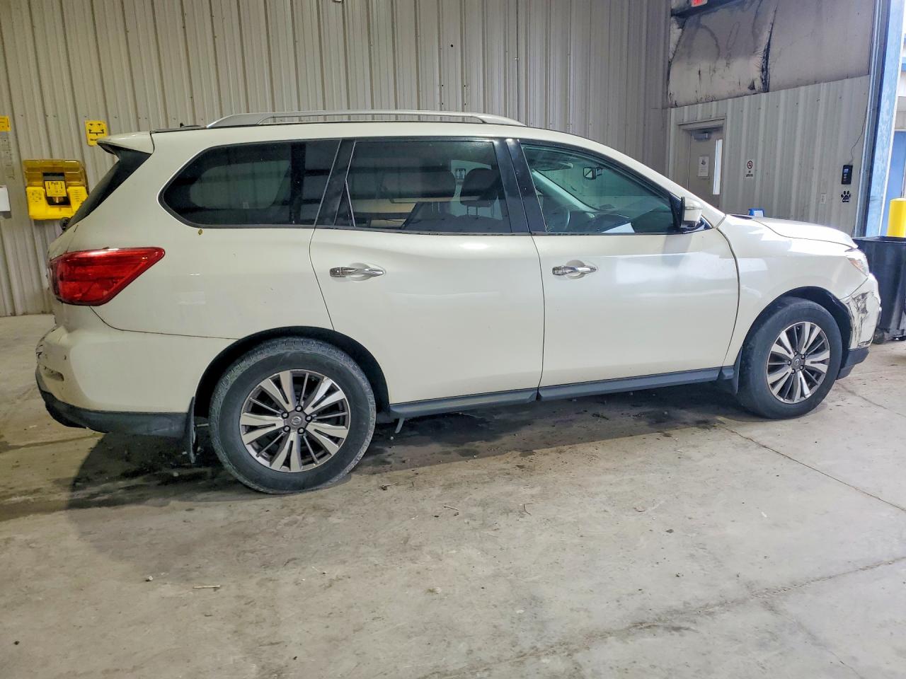Nissan Pathfinder Sl