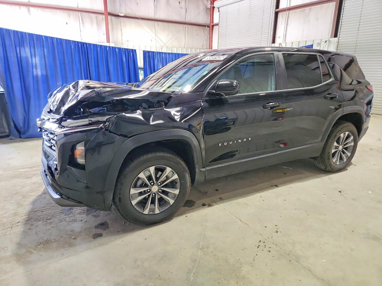 Salvage Chevrolet Equinox Image