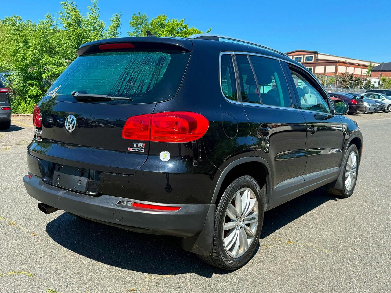 Volkswagen Tiguan S