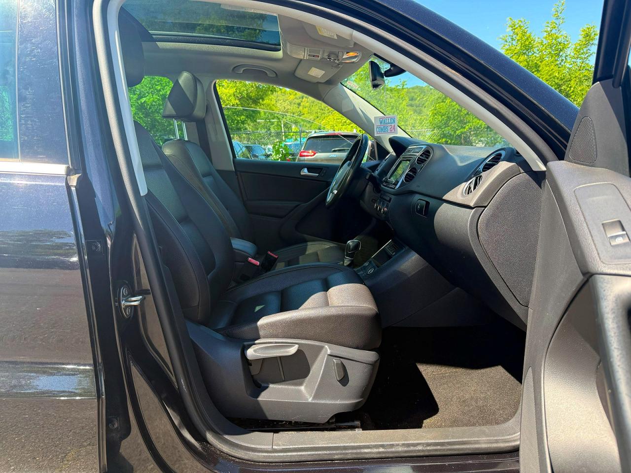 Volkswagen Tiguan S