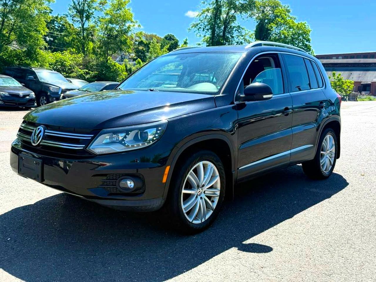 Volkswagen Tiguan S