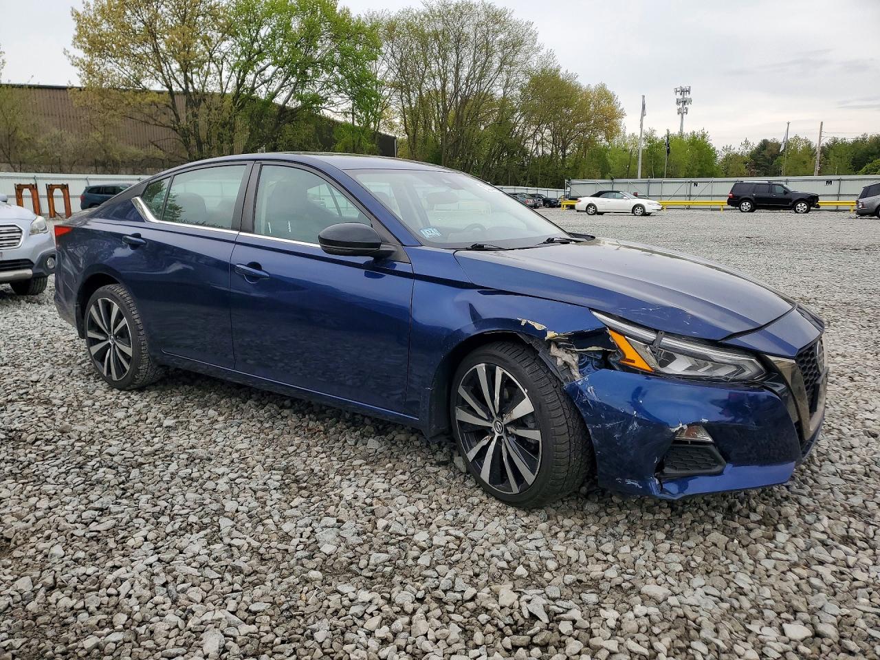 Nissan Altima Sr