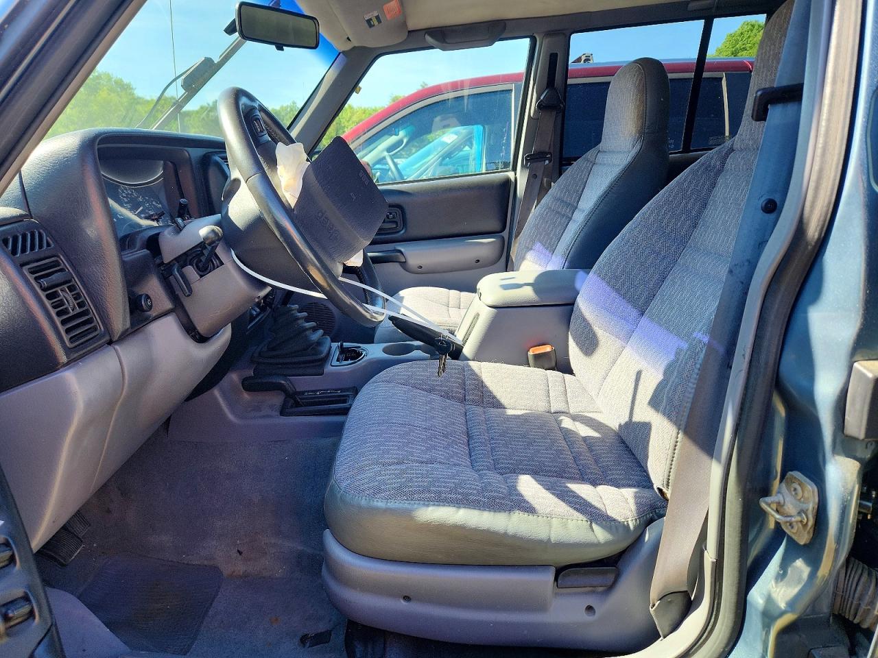 Jeep Cherokee Sport