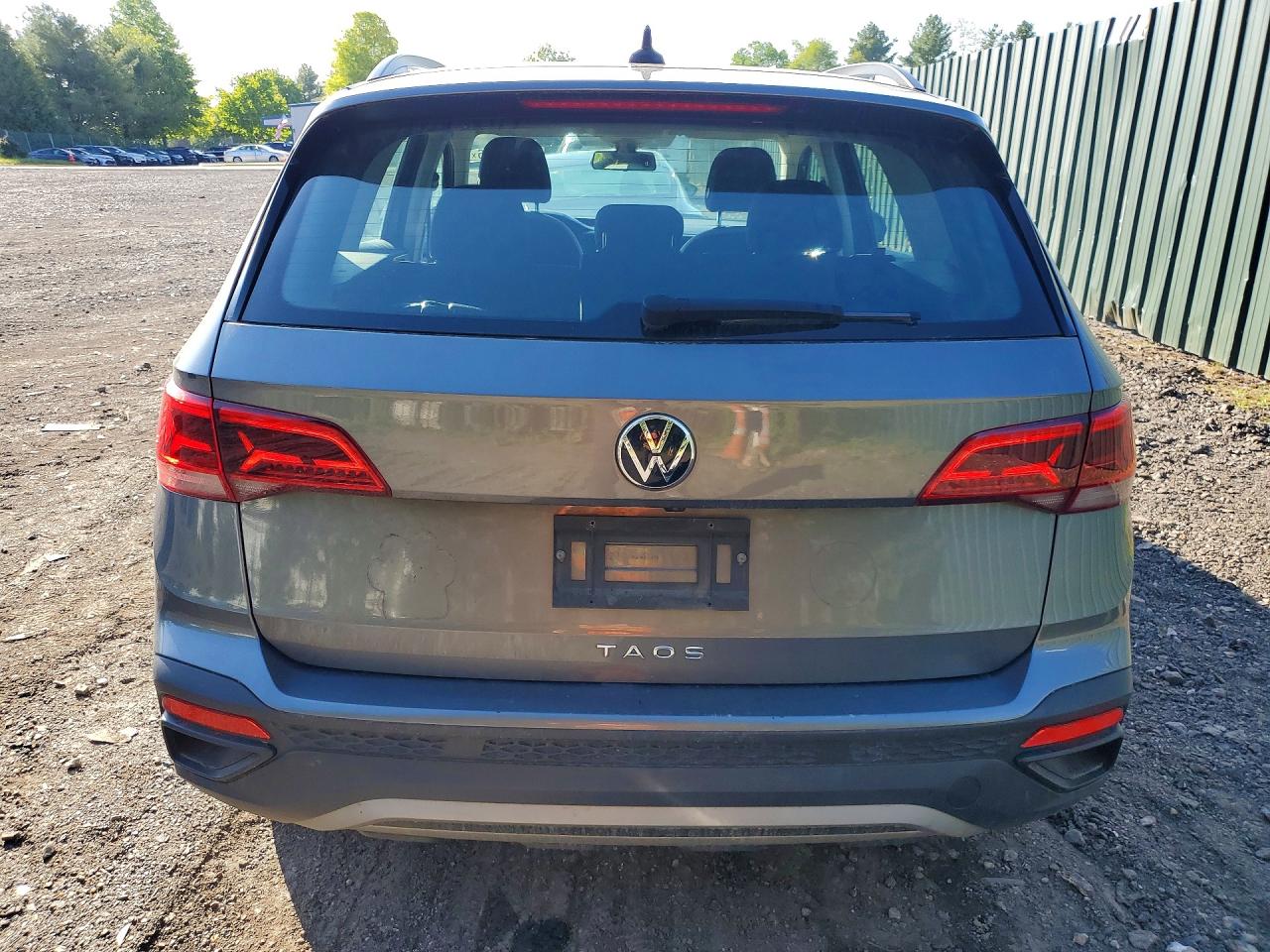 Volkswagen Taos S