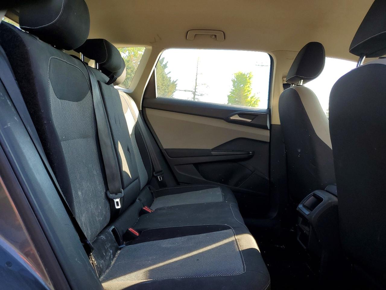 Volkswagen Taos S