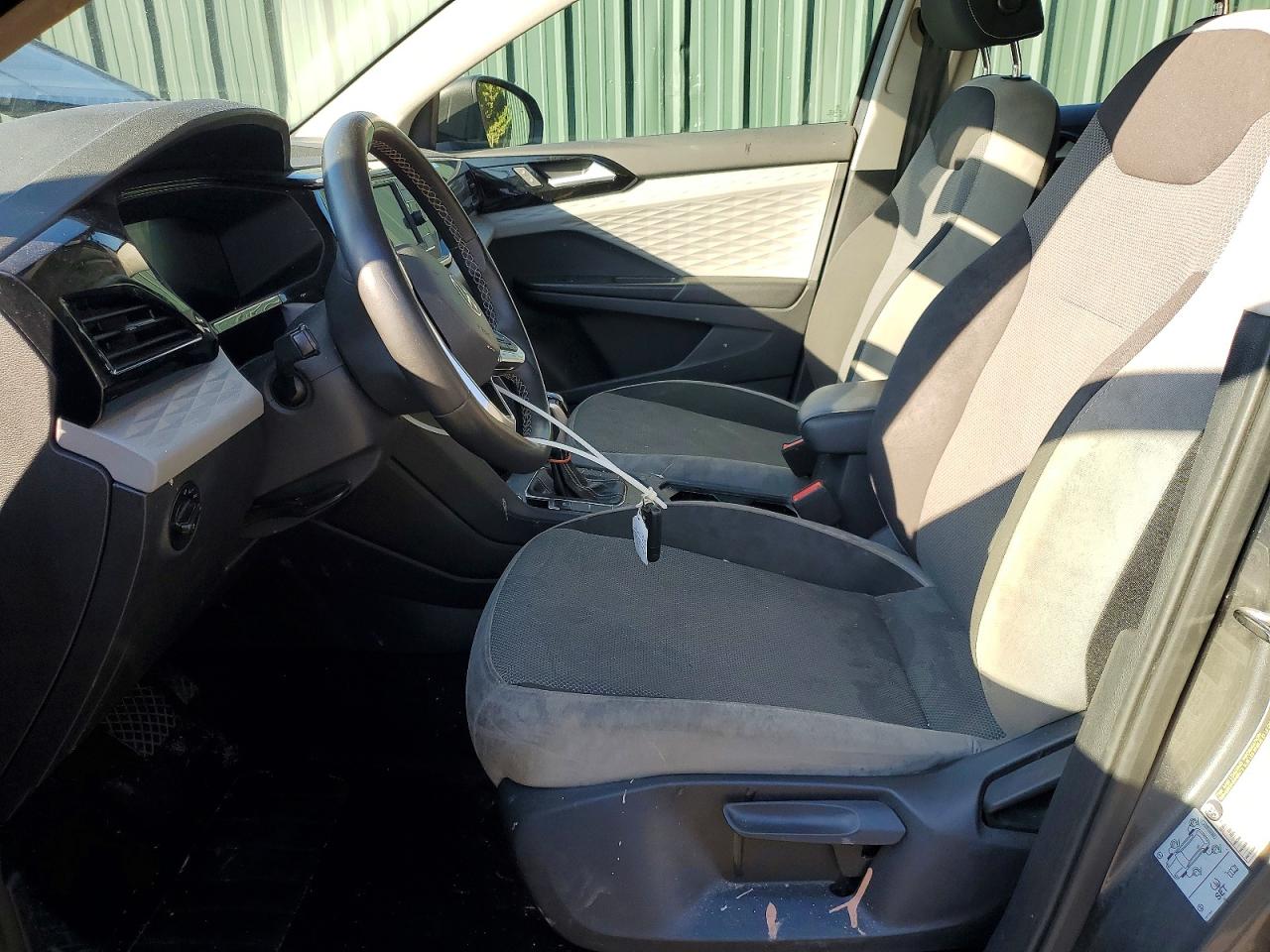Volkswagen Taos S